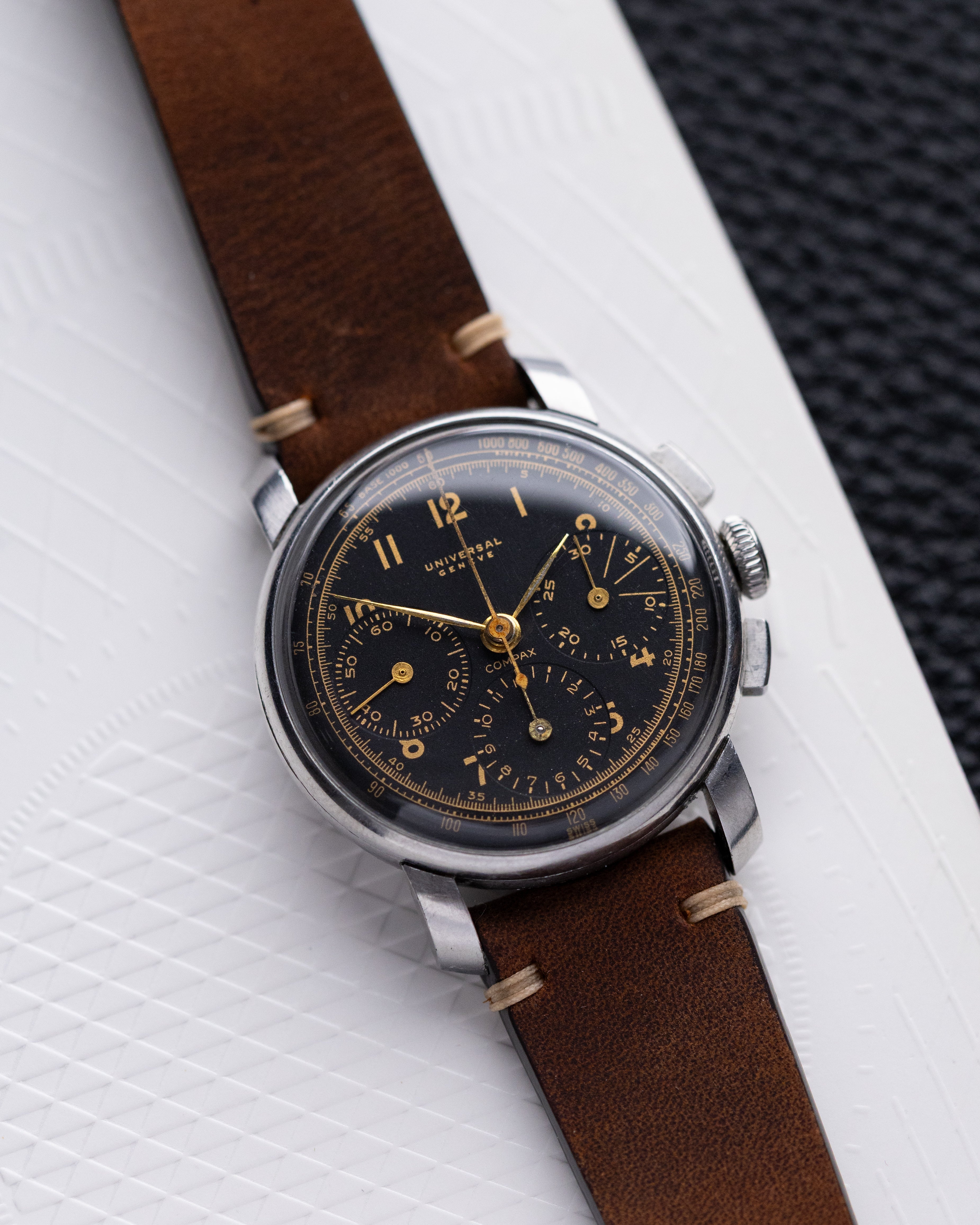 Vintage Universal Genève Compax, Chronograph, Triple Calendar, Cal. 283 from 1940's - DuMarko