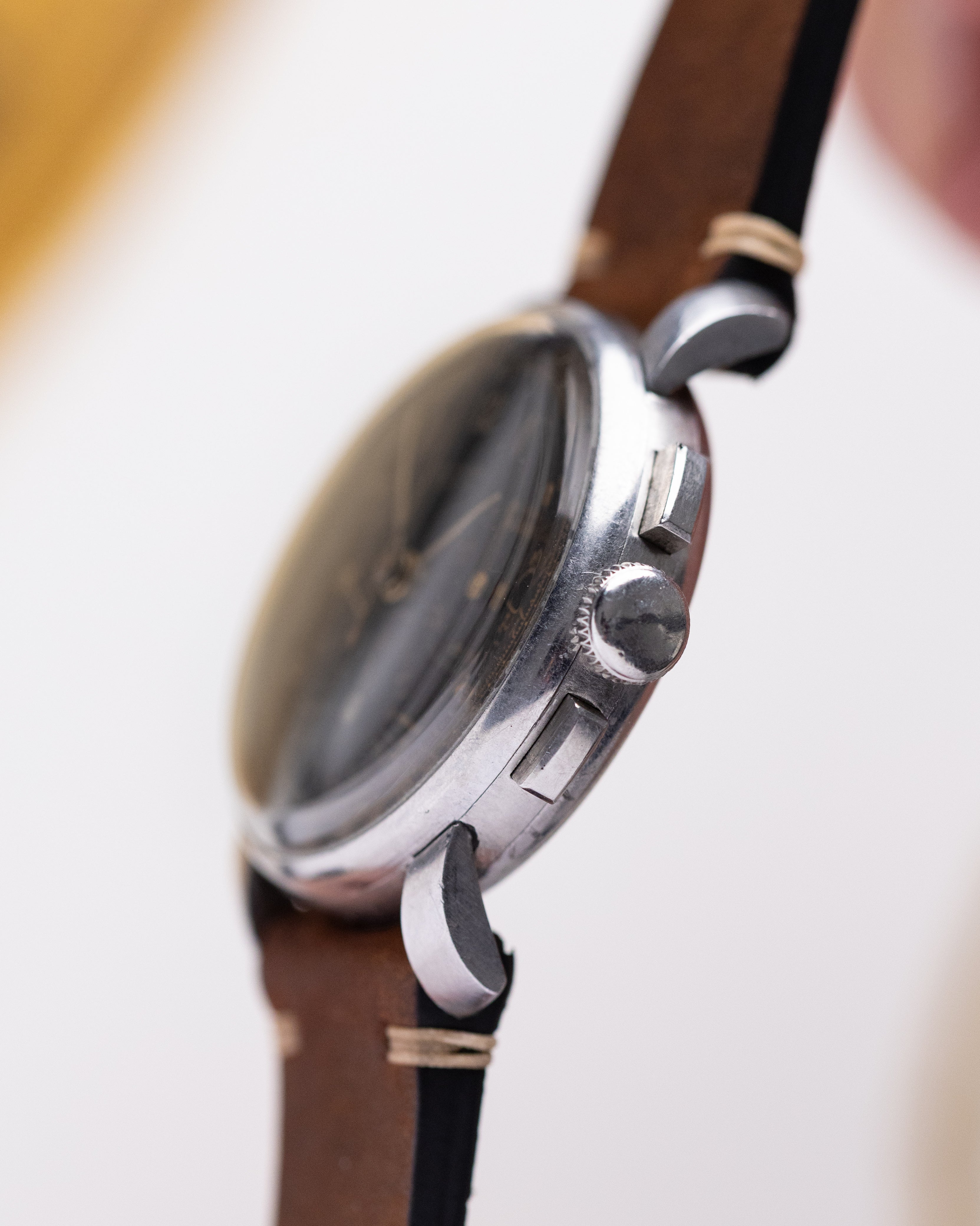 Vintage Universal Genève Compax, Chronograph, Triple Calendar, Cal. 283 from 1940's - DuMarko