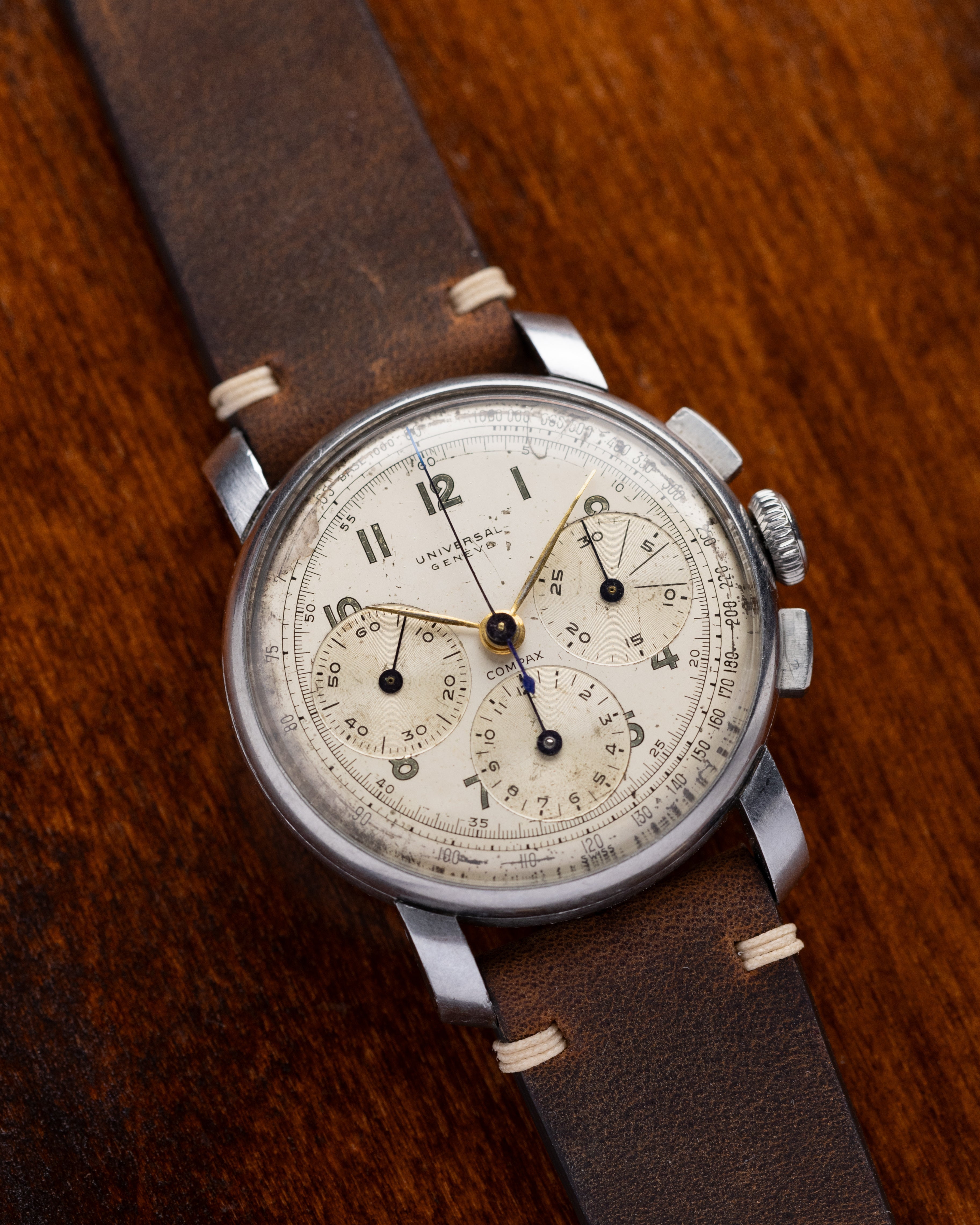 Vintage Universal Genève Compax, Chronograph, Triple Calendar, Cal. 283 from 1940's - DuMarko