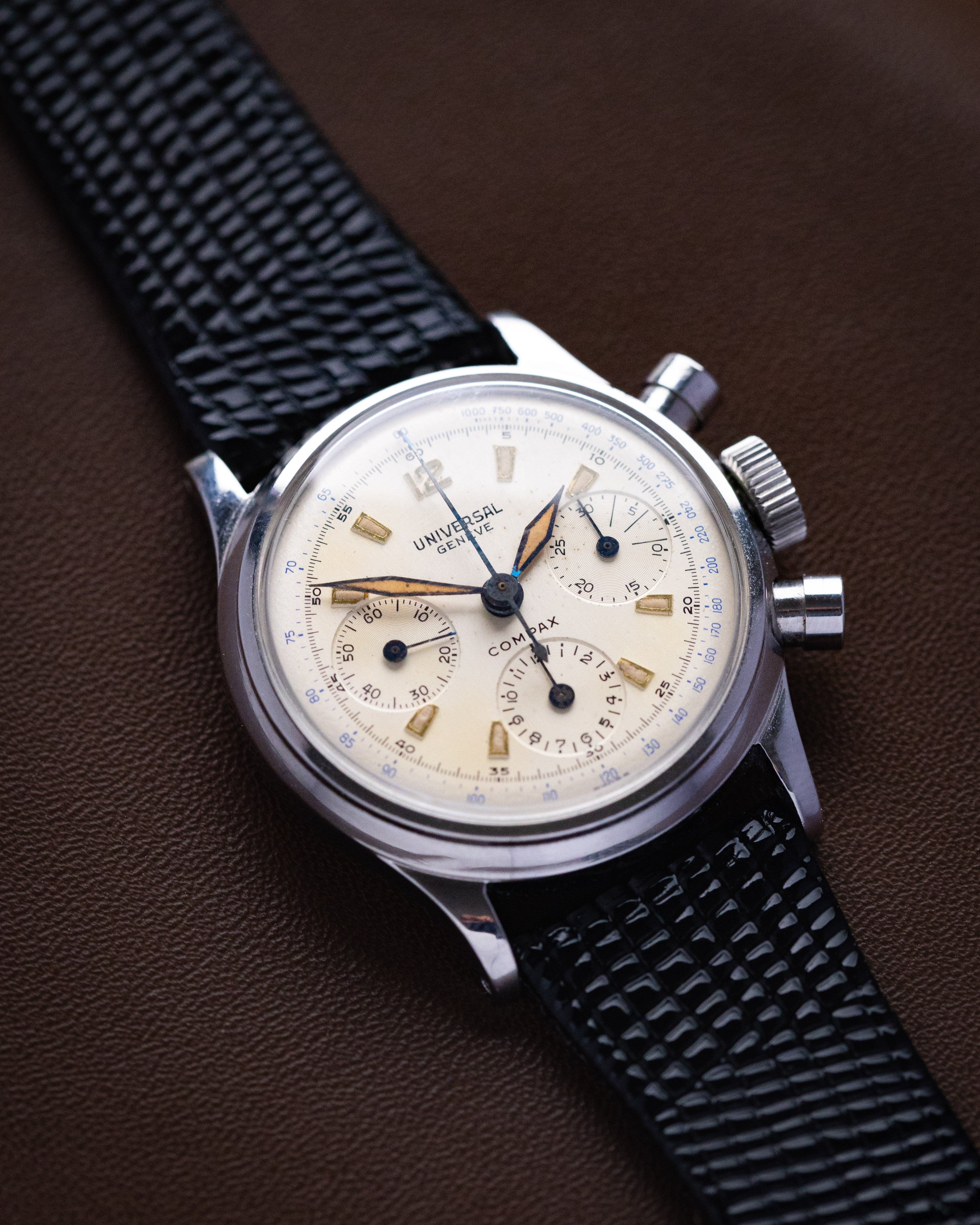 Vintage Universal Genève Compax Ref. 22278, Chronograph Cal. 281, Original Radium Dial from 1940's - DuMarko