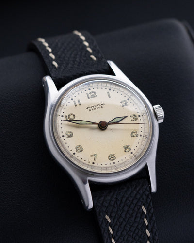 Vintage Universal Genève Ref. 20505 WWII-era military radium dial Cal. 262