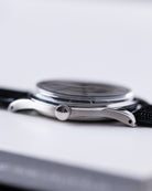 Vintage Universal Genève, Swiss Made, Black Honeycomb Dial, Cal. 332 from 1950's - DuMarko