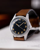 Vintage Universal Geneve Swiss Military Watch, Ref. 20724, Black Dial, Cal. 263 from 1944 - DuMarko