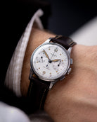 Vintage Universal Genève Uni - Compax Chronograph, Ref. 224100, Radium Dial, Cal. 285 from 1940's - DuMarko