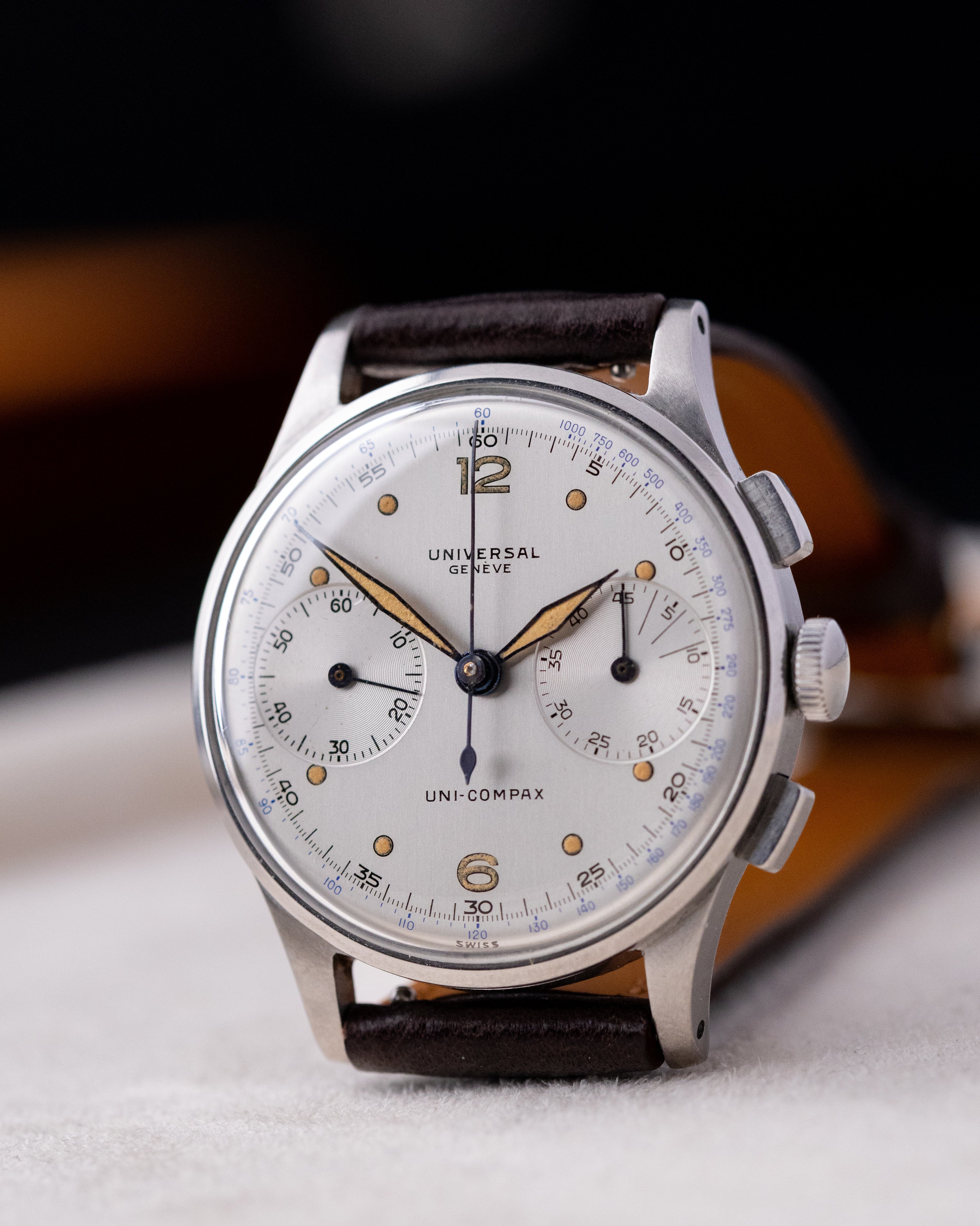 Vintage Universal Genève Uni - Compax Chronograph, Ref. 224100, Radium Dial, Cal. 285 from 1940's - DuMarko
