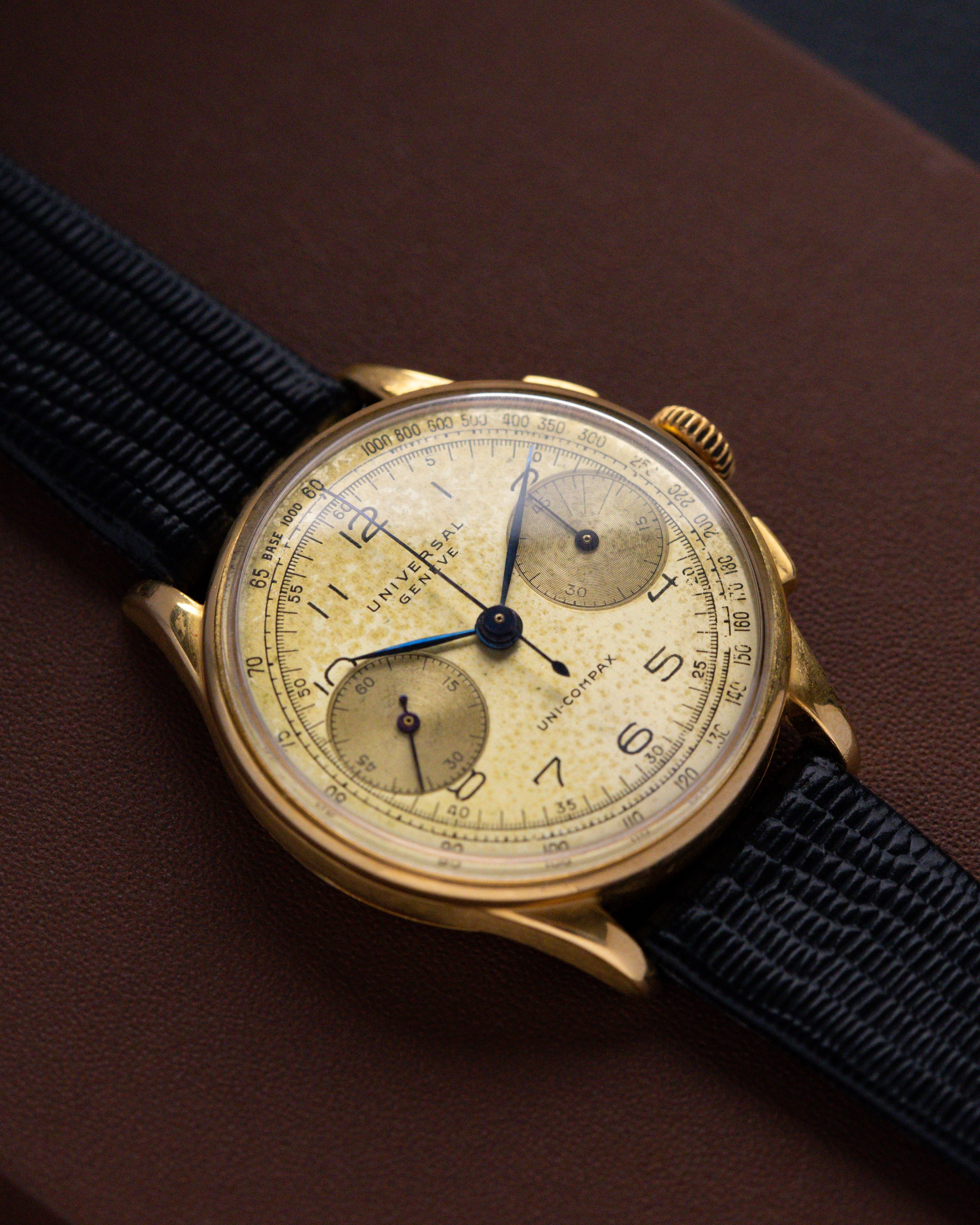 Vintage Universal Genève Uni - Compax Chronograph, Ref. 42402, Cal. 285, Patina Dial from 1942 - DuMarko
