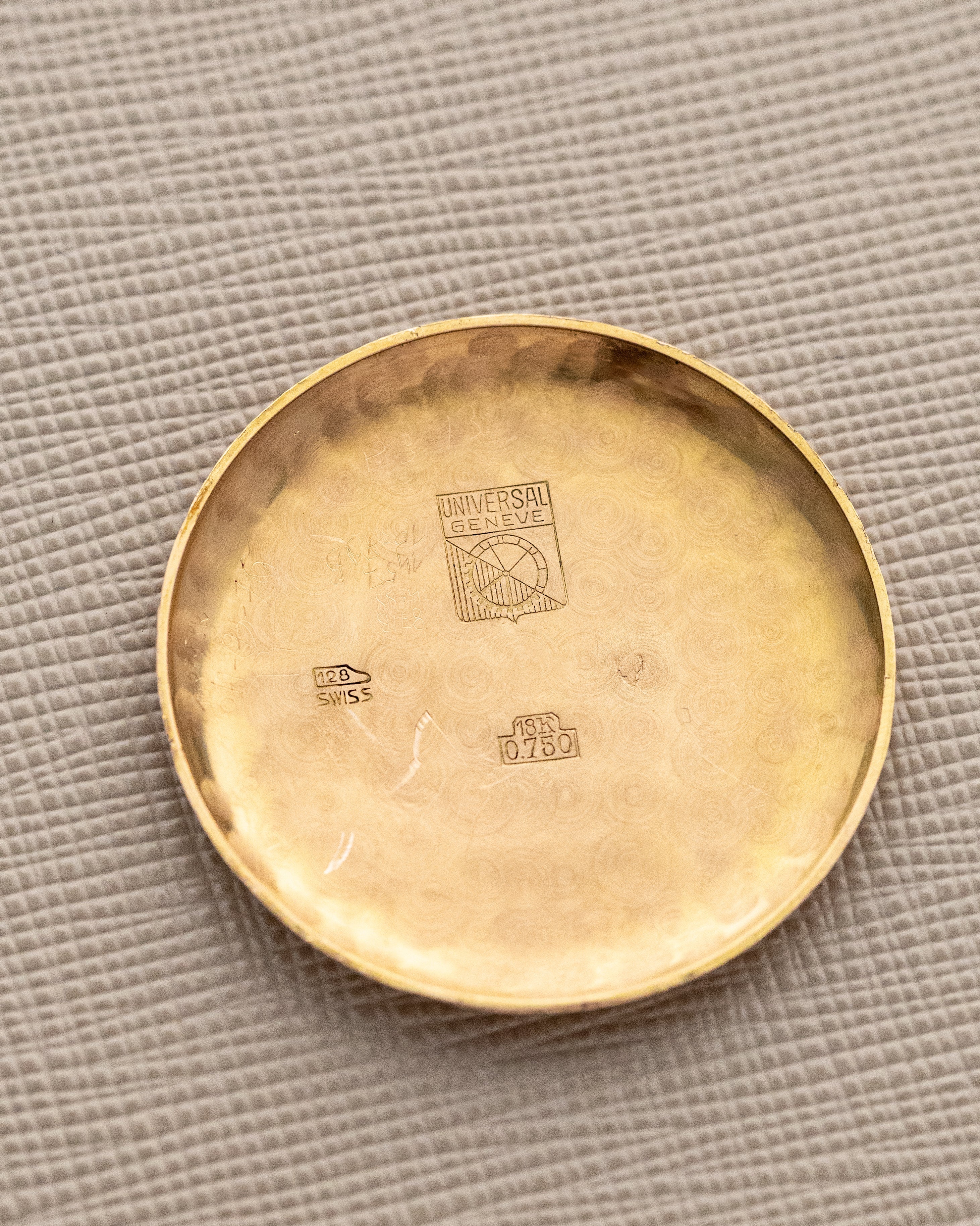 Vintage Universal Genève Uni - Compax, Jumbo 18K Rose Gold Case, Ref. 124116, Cal. 285 from 1950's - DuMarko