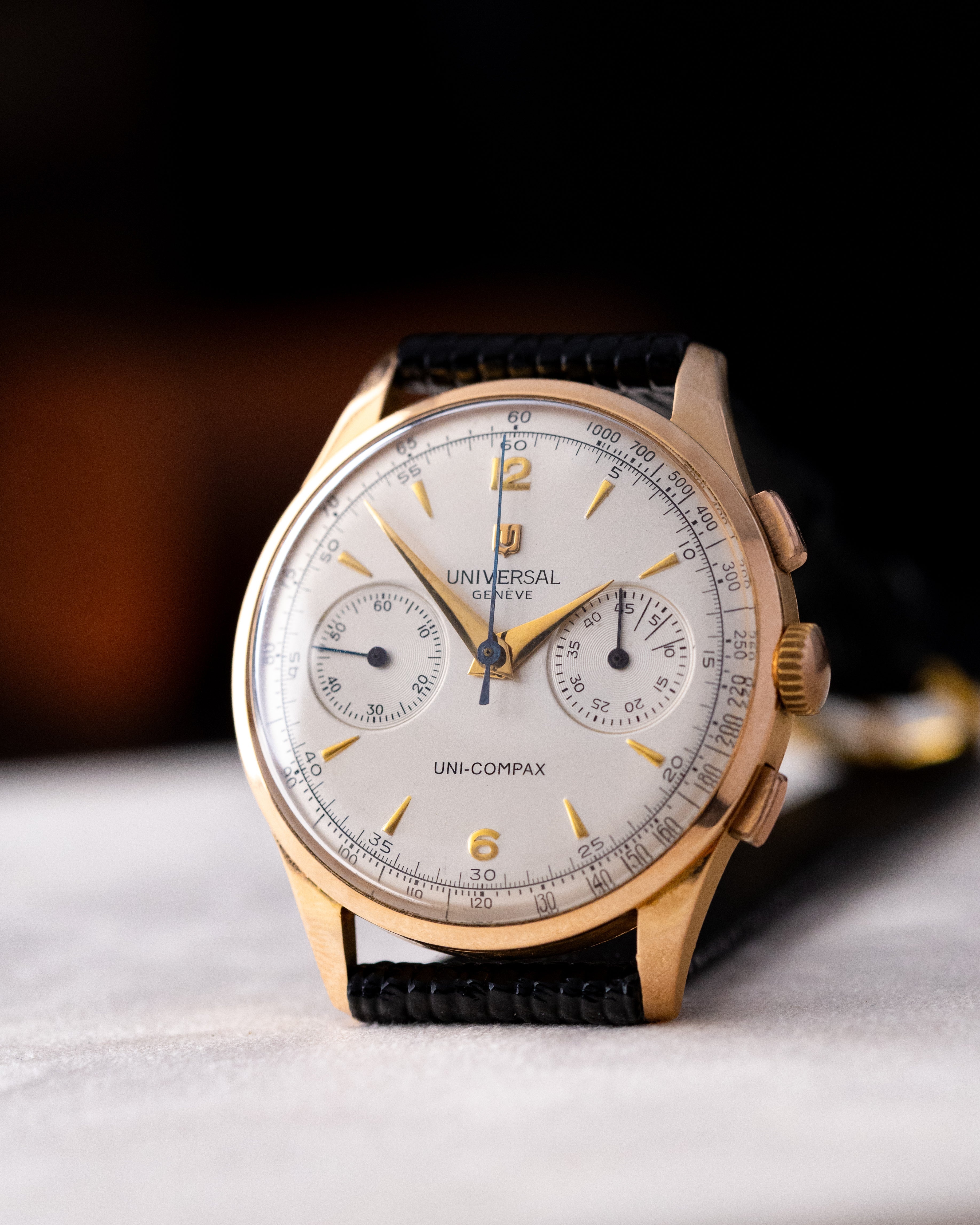 Vintage Universal Genève Uni - Compax, Jumbo 18K Rose Gold Case, Ref. 124116, Cal. 285 from 1950's - DuMarko