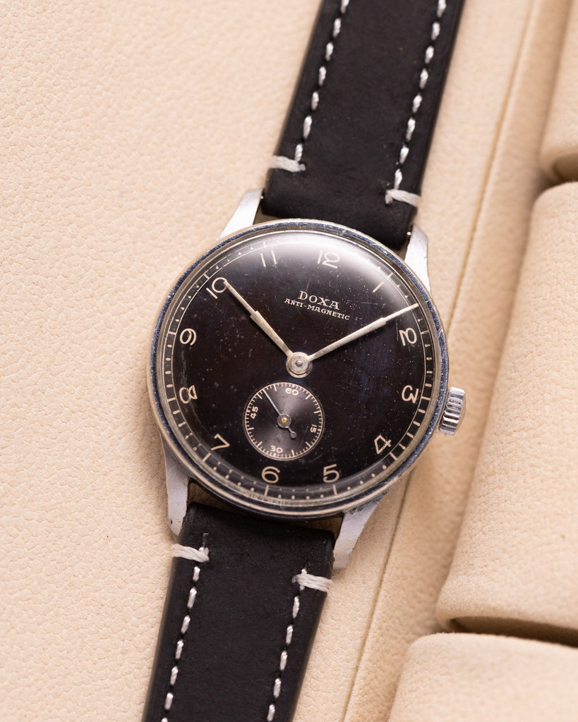 Vintage watch "Doxa" Calatrava Black dial with patina from 1940's - VintageDuMarko