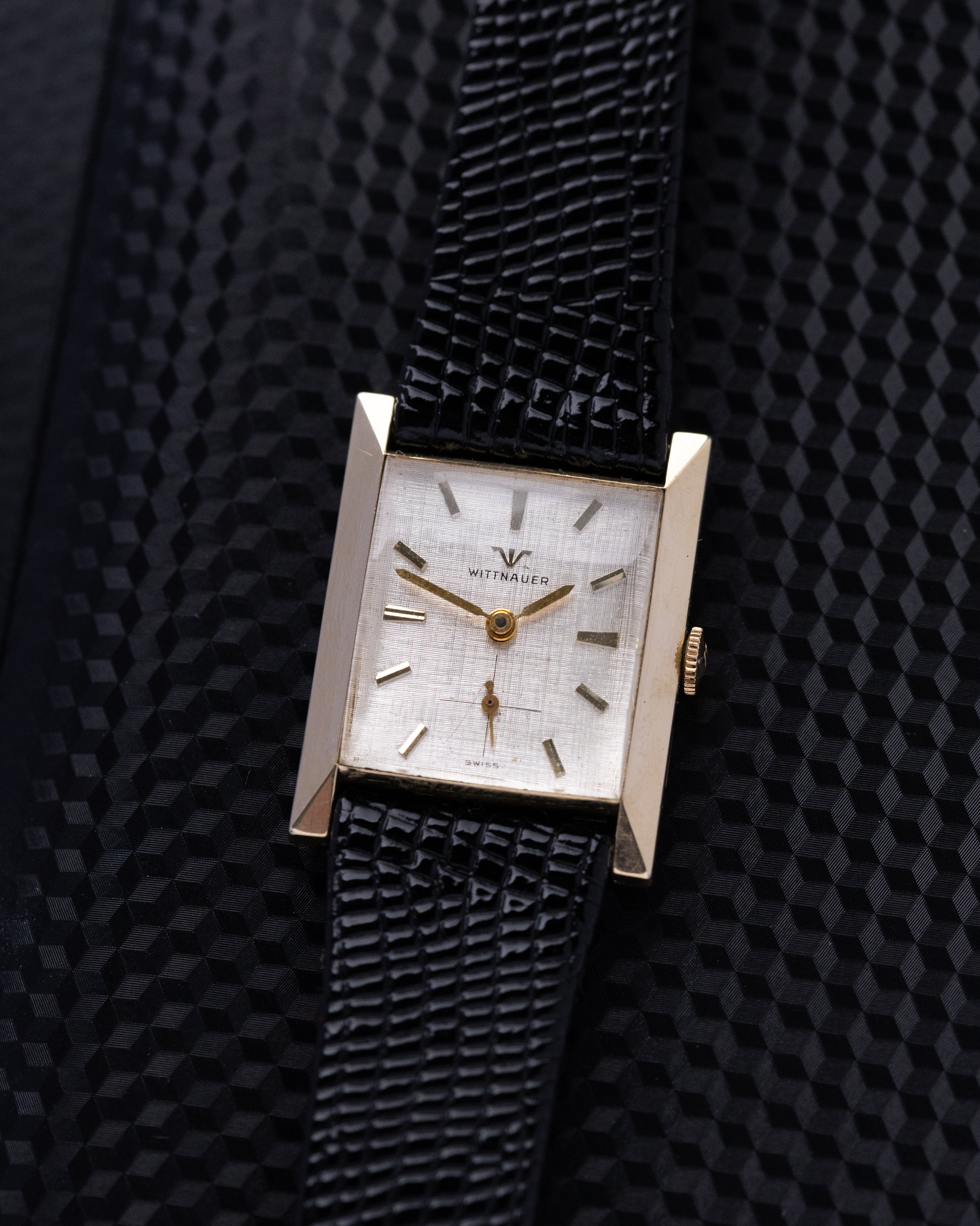 Vintage Wittnauer Art Deco Tank, Ref. 2360 - 9WN, Linen Dial, Cal. 9E, Manual Wind - DuMarko