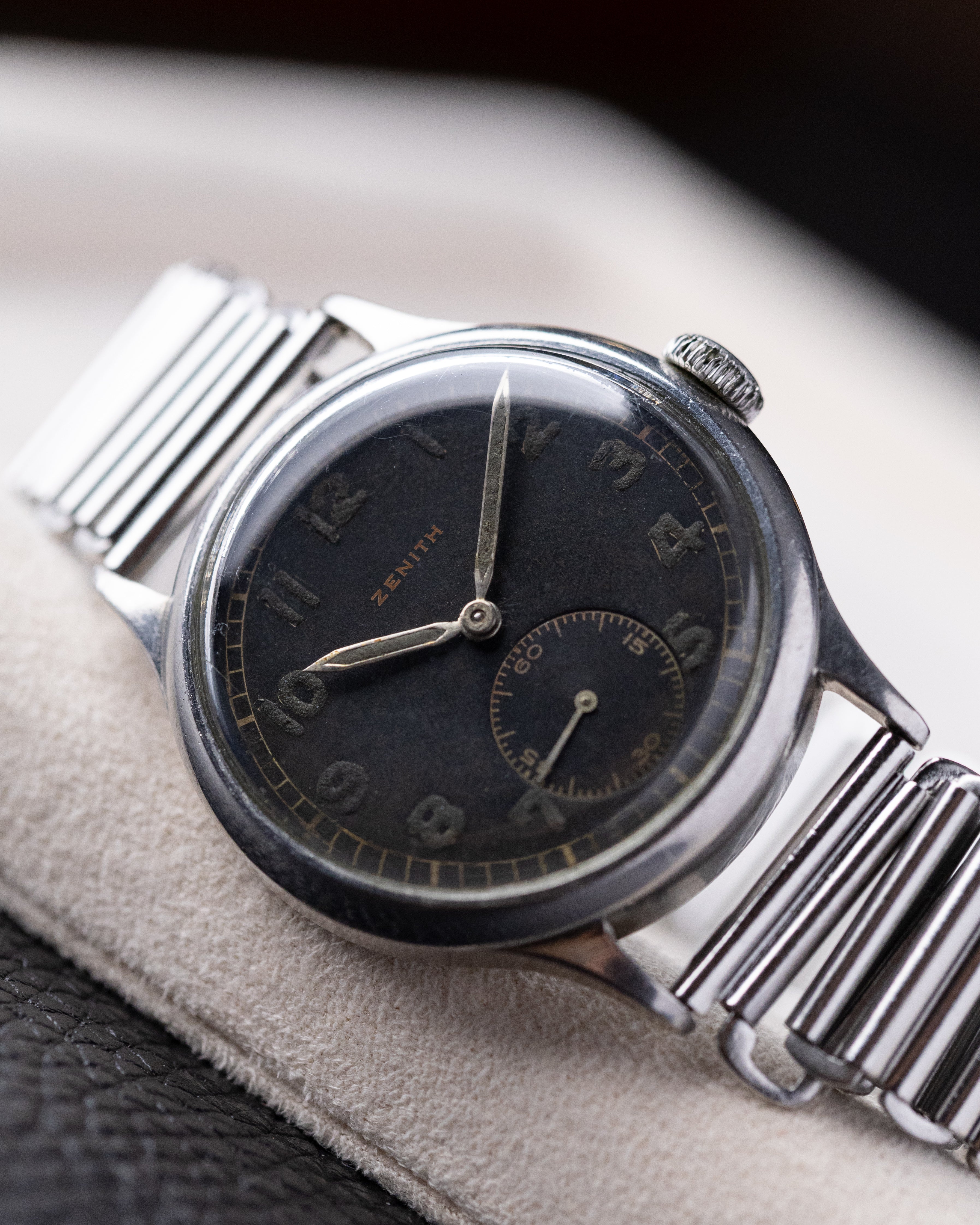 Vintage Zenith DH (Deutsches Heer), Vintage Military Watch, Radium Dial from 1943 - DuMarko