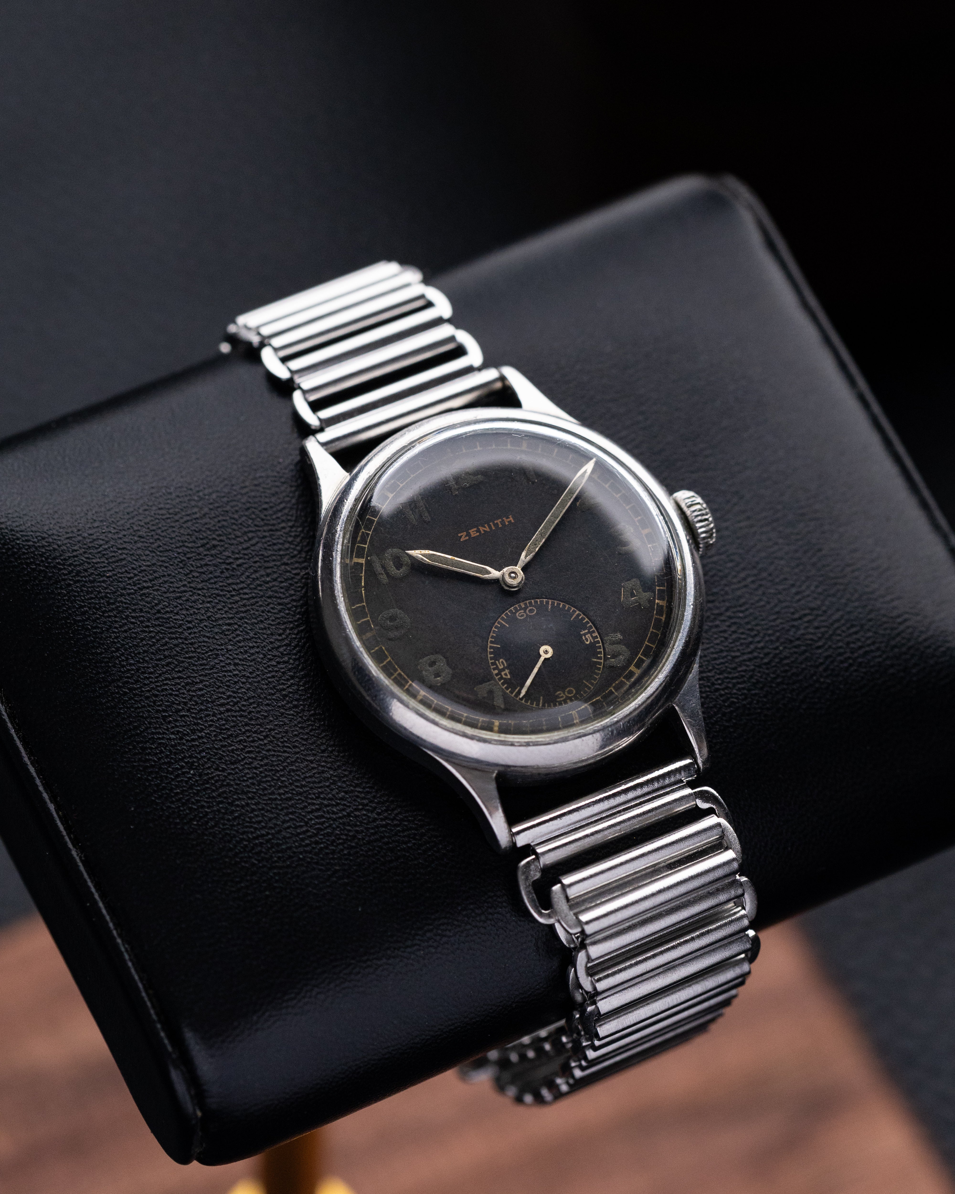 Vintage Zenith DH (Deutsches Heer), Vintage Military Watch, Radium Dial from 1943 - DuMarko