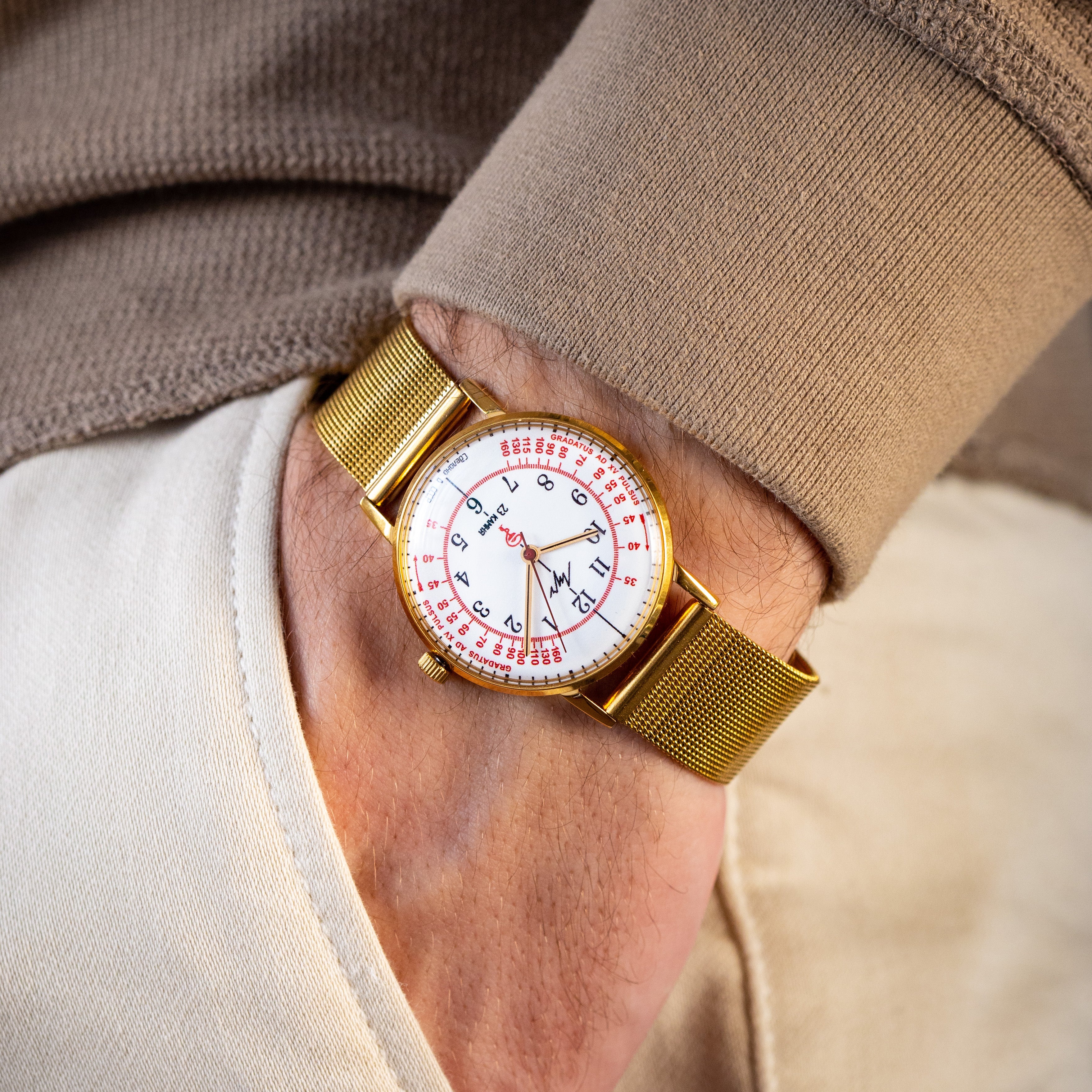 Medical Pulsometer Gold Watch «Luch» - Medical Watch with Pulsometer - VintageDuMarko