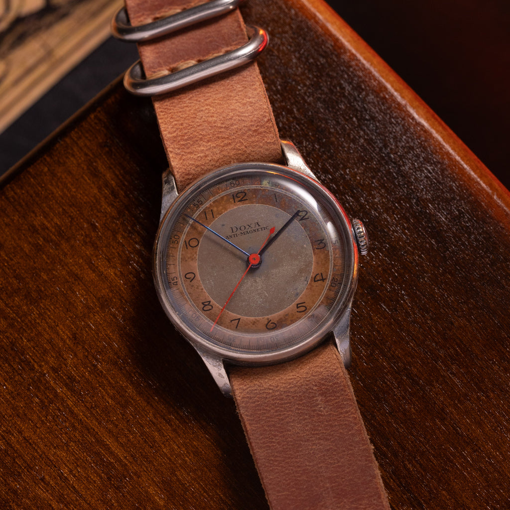 Rare vintage Swiss watch Doxa WW2, Two Tone Dial - VintageDuMarko