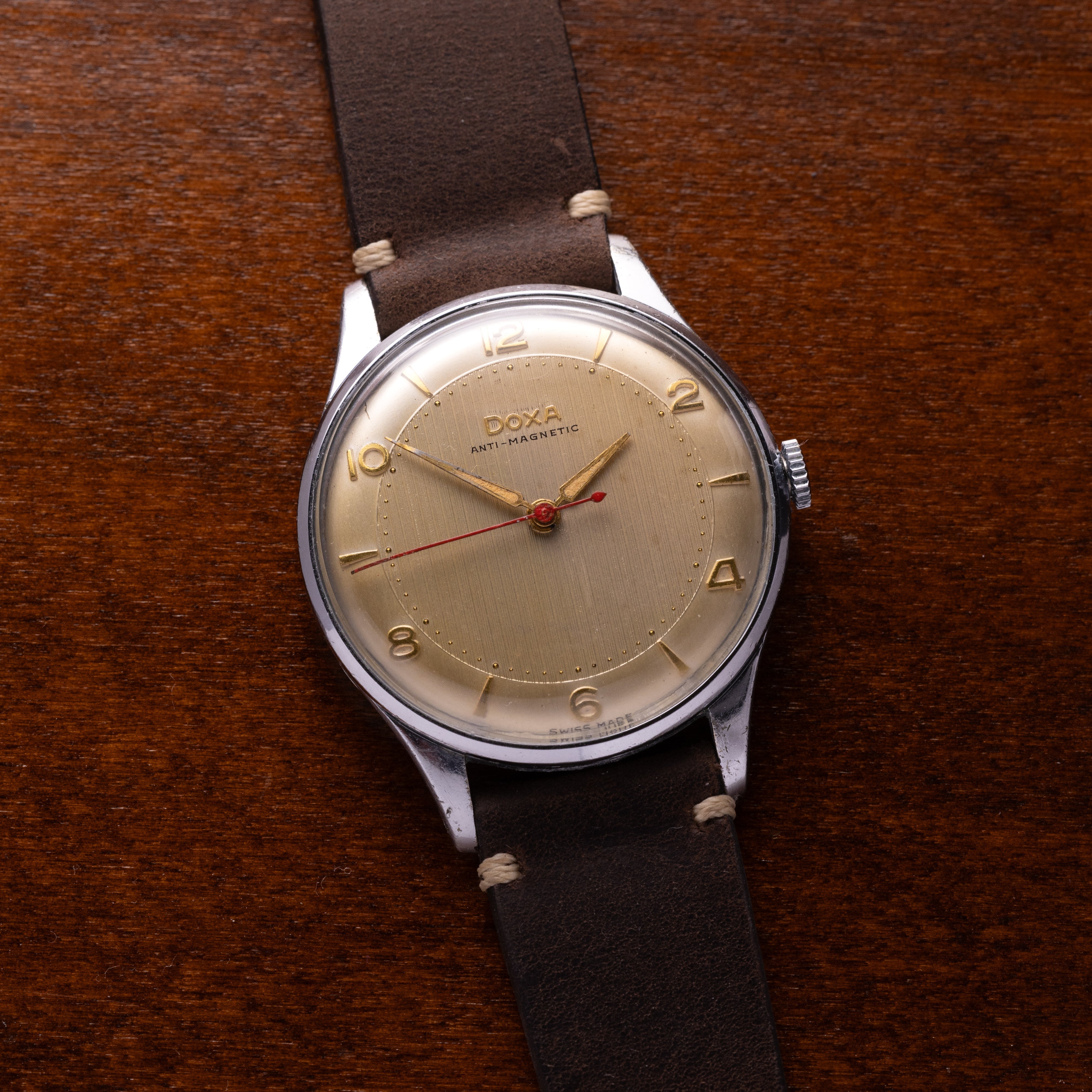 Vintage "Doxa" Calatrava dial, Original military watch - VintageDuMarko