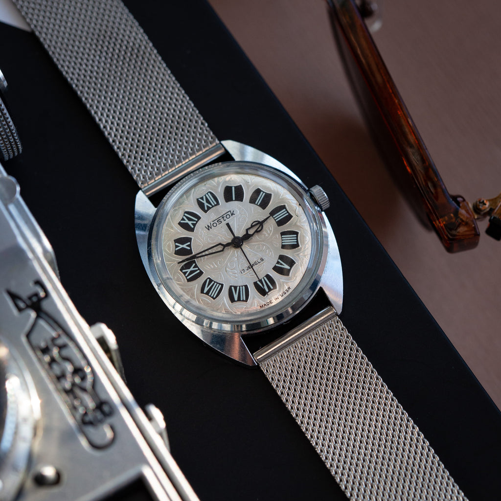 Vintage Men's Watch "Vostok (Wostok)", Mechanical Retro Soviet Watch - VintageDuMarko