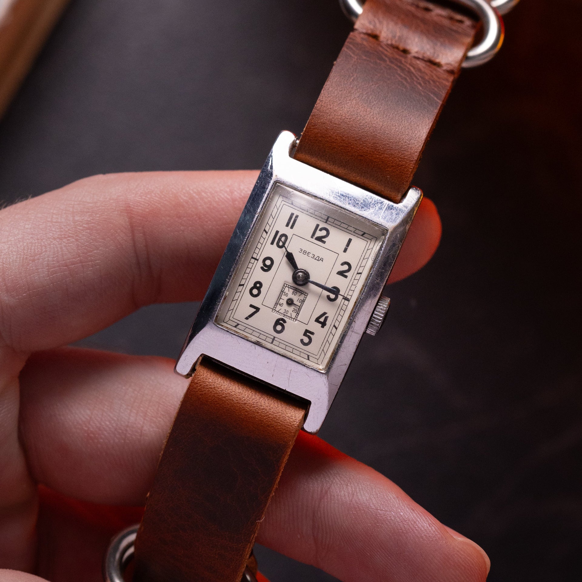 Montre vintage rare « Zvezda » de style Cartier montre pour