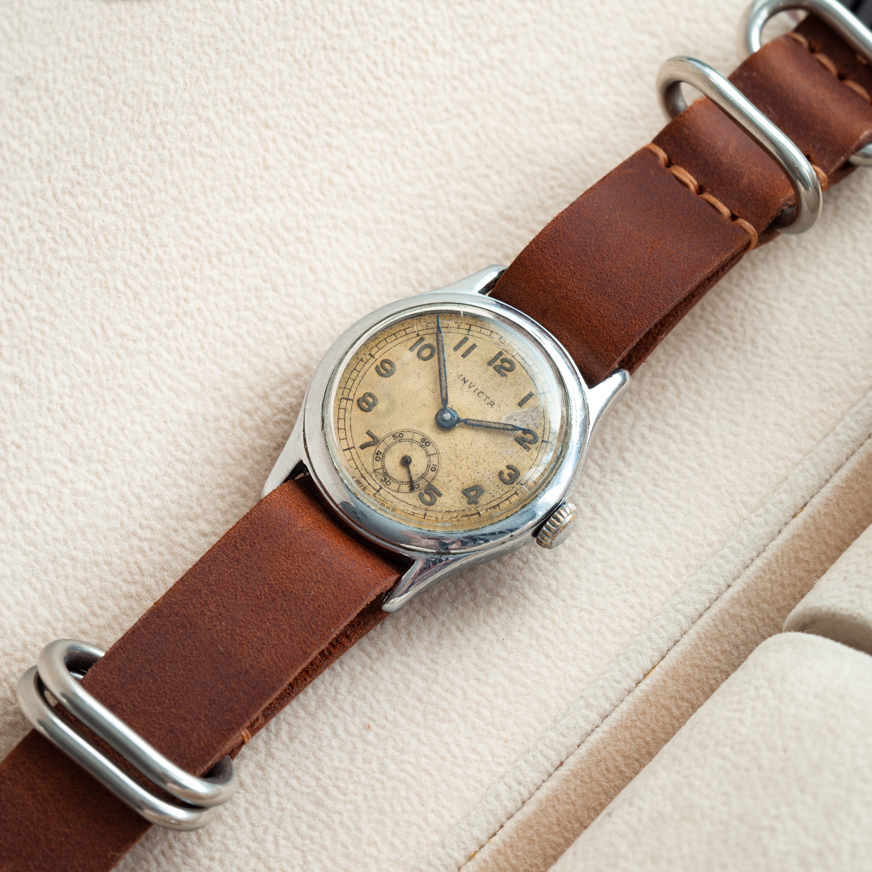 Vintage Swiss Military Watch "Invicta" - VintageDuMarko