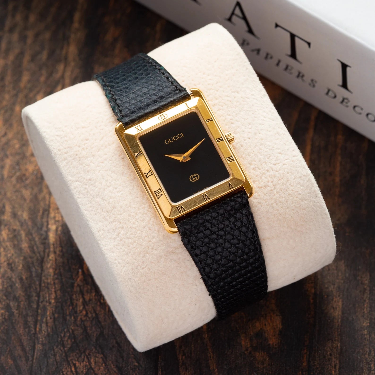 Vintage Watch GUCCI Tank Unisex Wrist Watch - VintageDuMarko