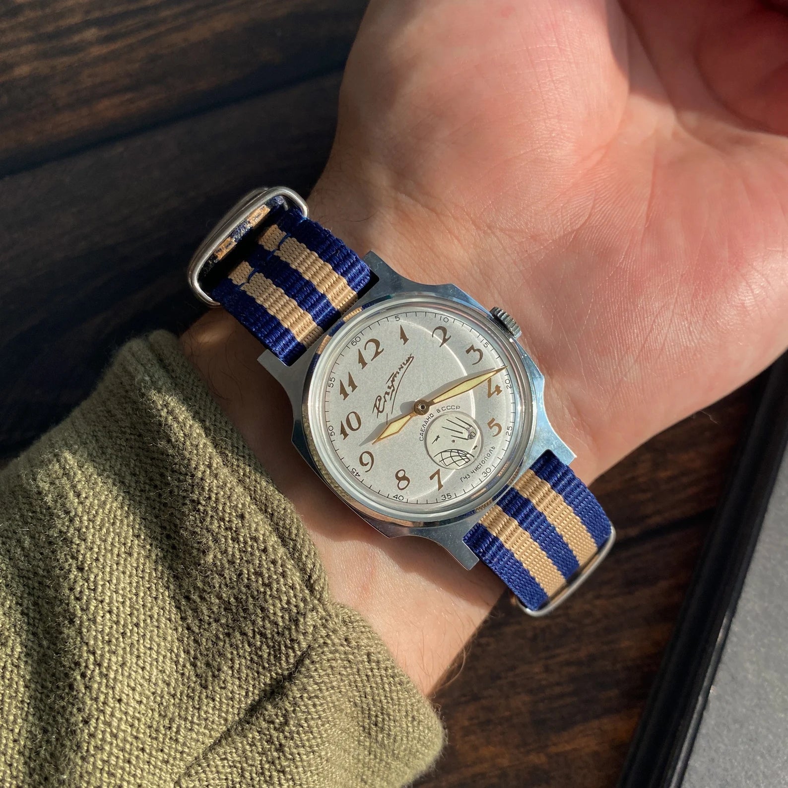 Vintage Watch «Sputnik» - Space Theme Sputnik Watch - VintageDuMarko